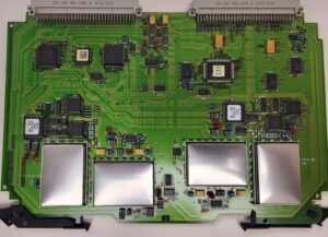 HP E5515-60215 FREQUENCY REFERENCE BOARD - Image 3