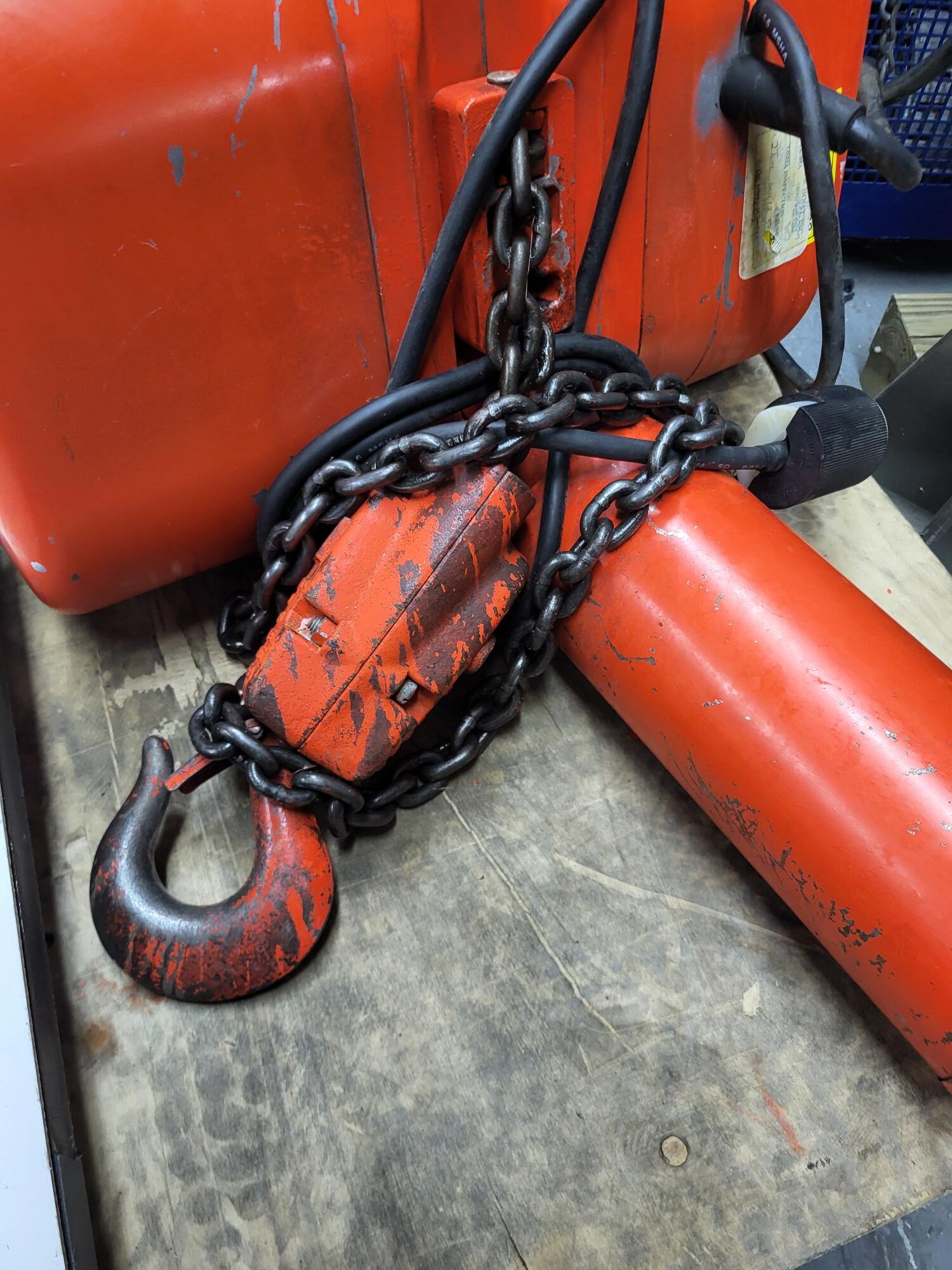 CM Lodestar Series 635 Electric Engine Hoist ( 2 ton capacity