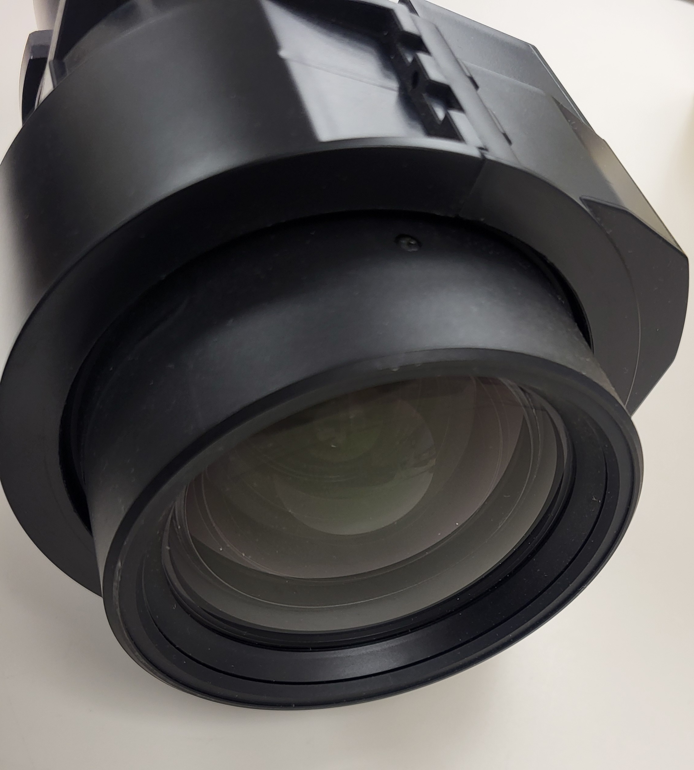 Sony Standard Zoom Projector 1-856-722-11: 1512A1921 - Photography Sony Standard Zoom Projector 1-856-722-11: 1512A1921 - Photography