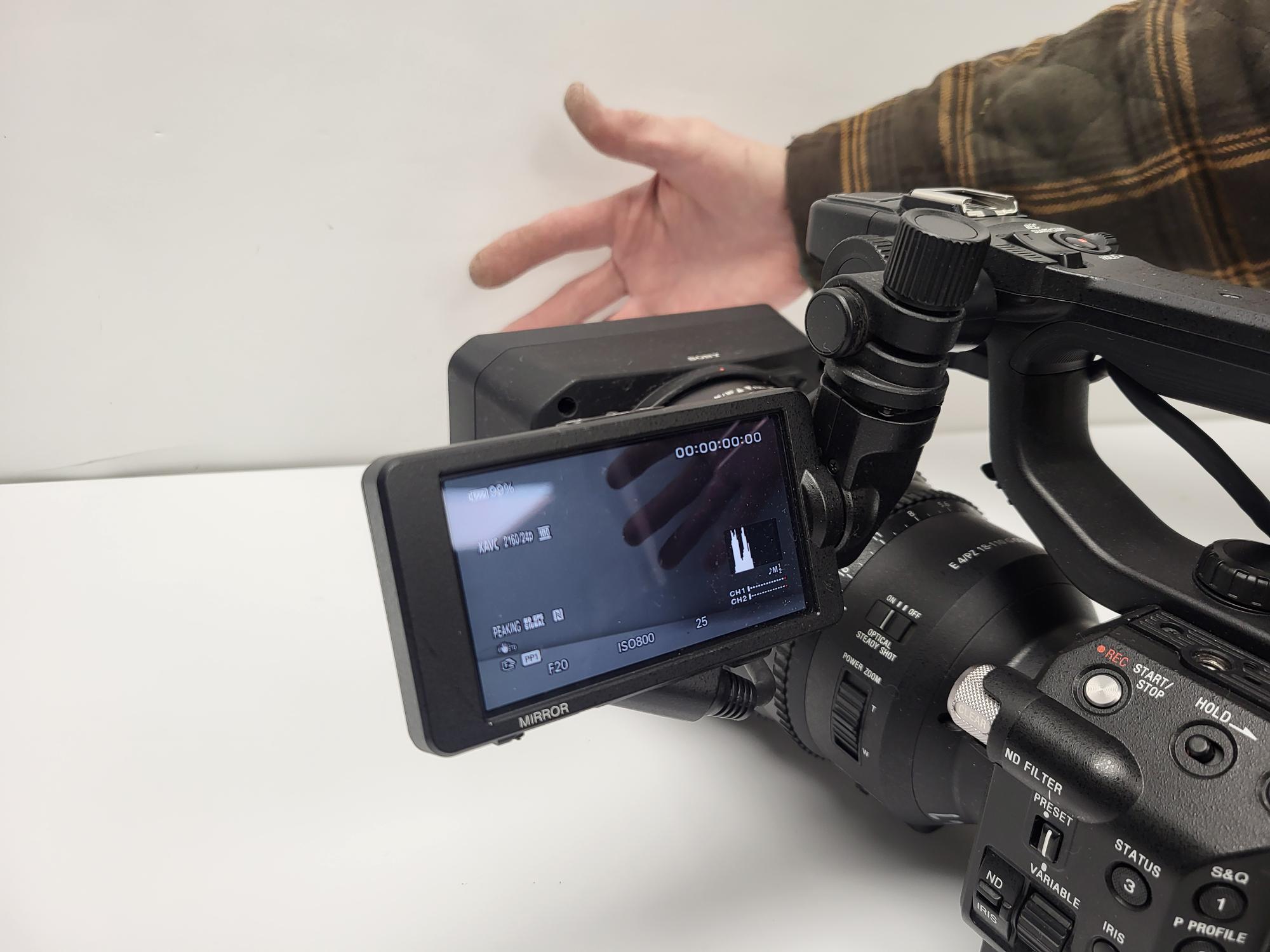 SONY XD CAM PXW-FS5 with SELP18110G High Performance Lens