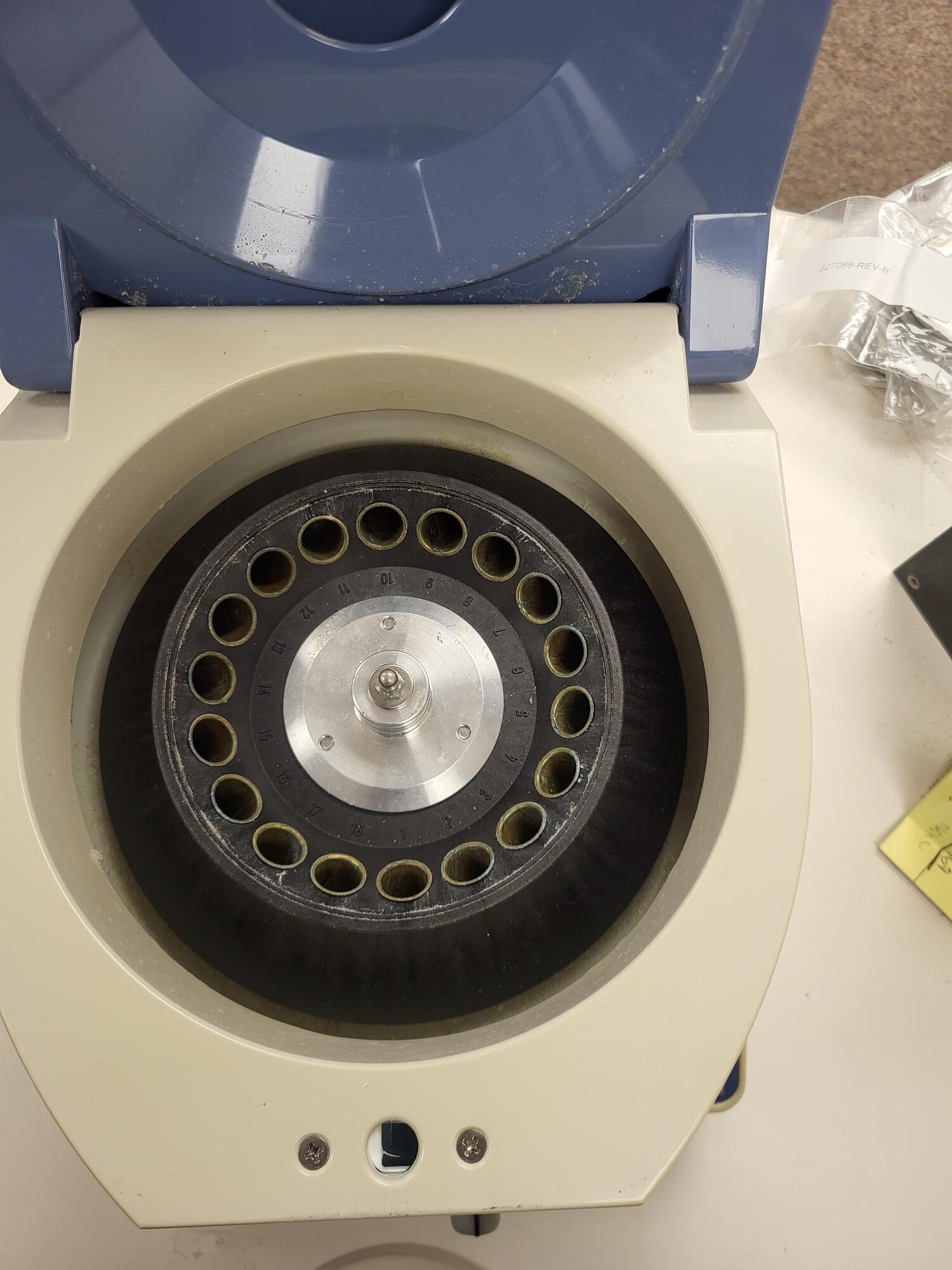 Spectrafuge Centrifuge 16M - Image 3