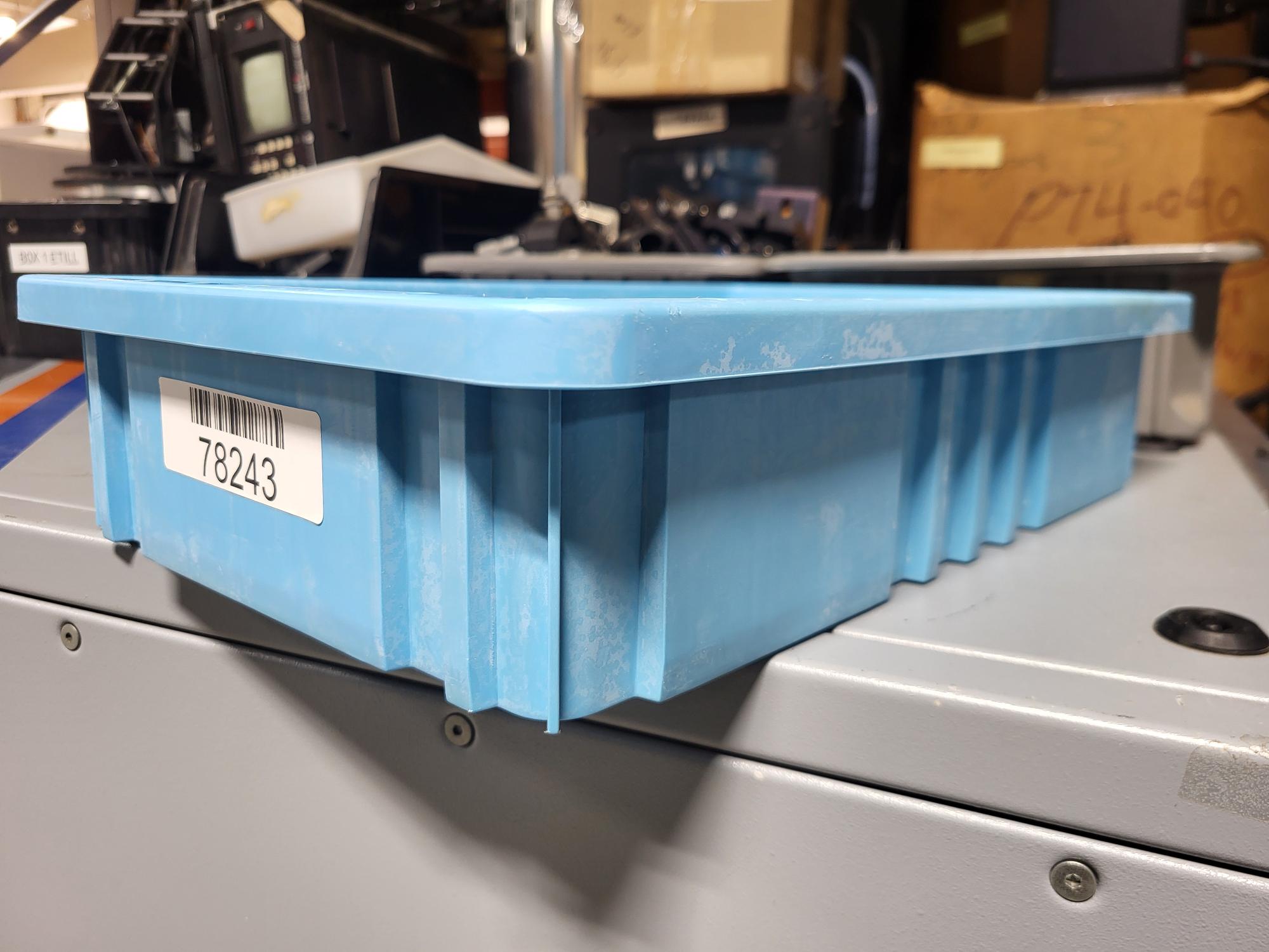 Metro Anti Static Tote TB92035 Convenient and Protective Road Cases