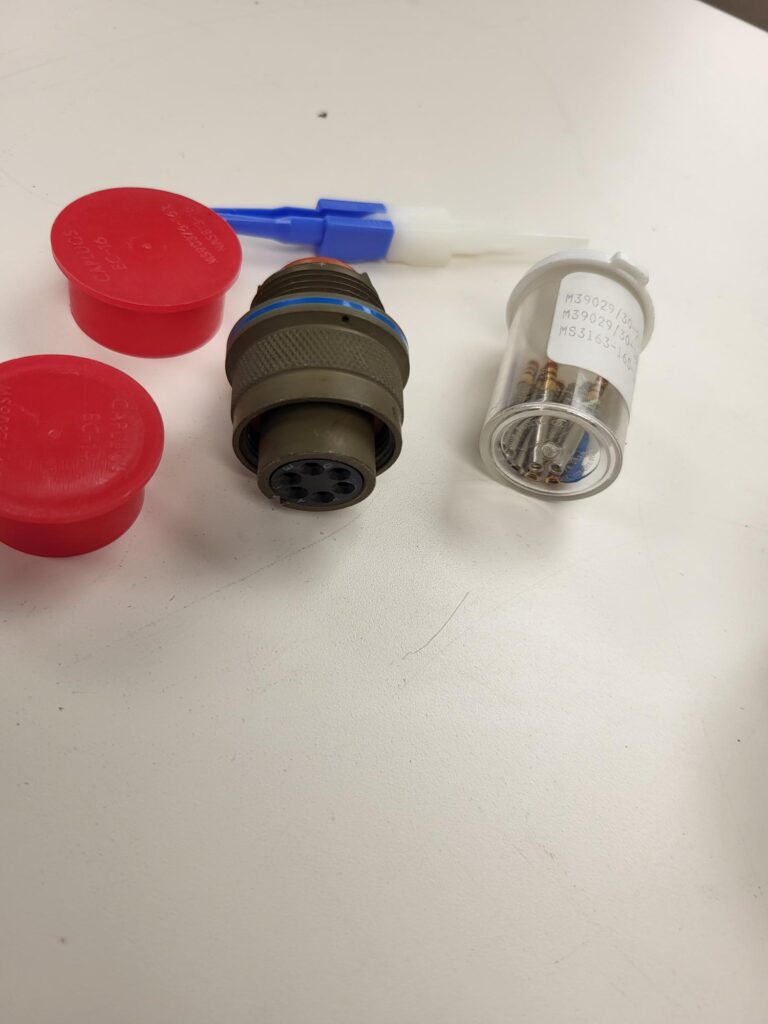 Matrix Mil-Spec Connector 9251- MS3456W14S-68 - Multi-Pin and Mil-Spec ...