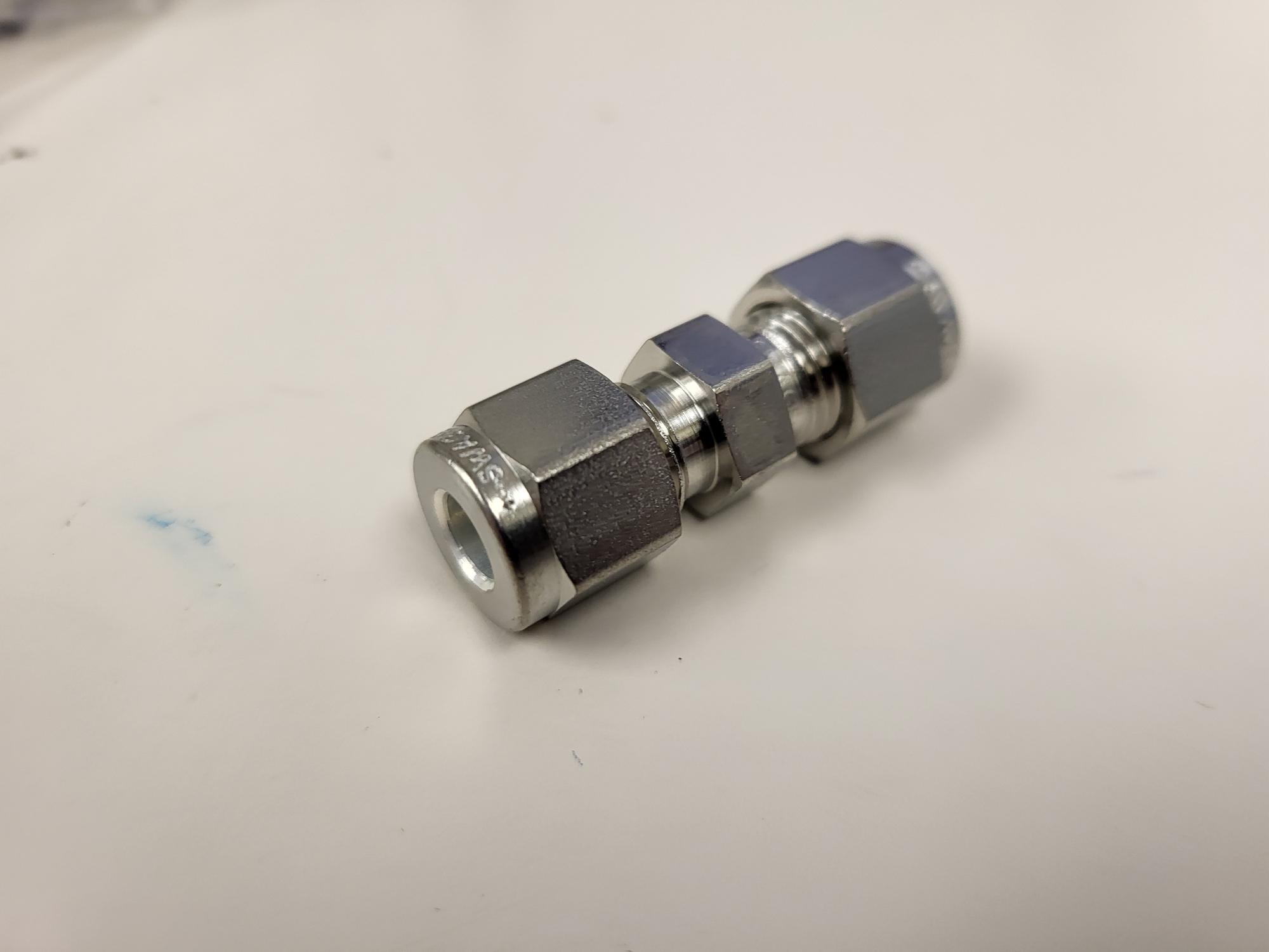 Swagelok SS-400-6 /Stainless Tube fitting Union (lot of 25) -