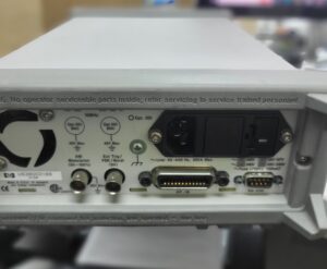 HP 33120A - Image 4