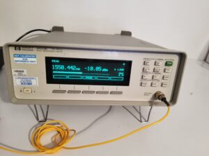 Hewlett Packard 86120B multi-wavelength optical power meter 700-1650nm (Parts/repair) - Image 2