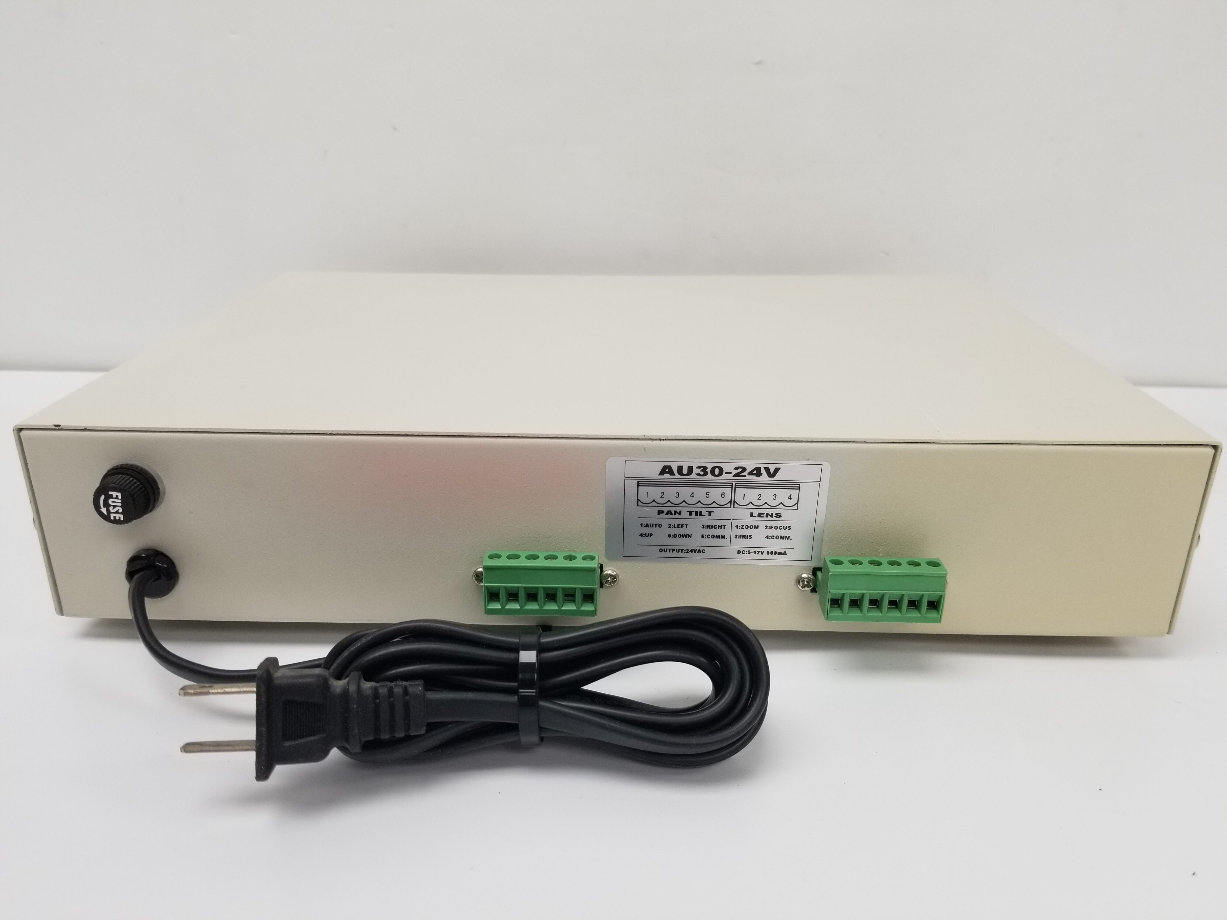 AU30-24V Pan, Tilt and Zoom controller for 1 Camera - Image 3