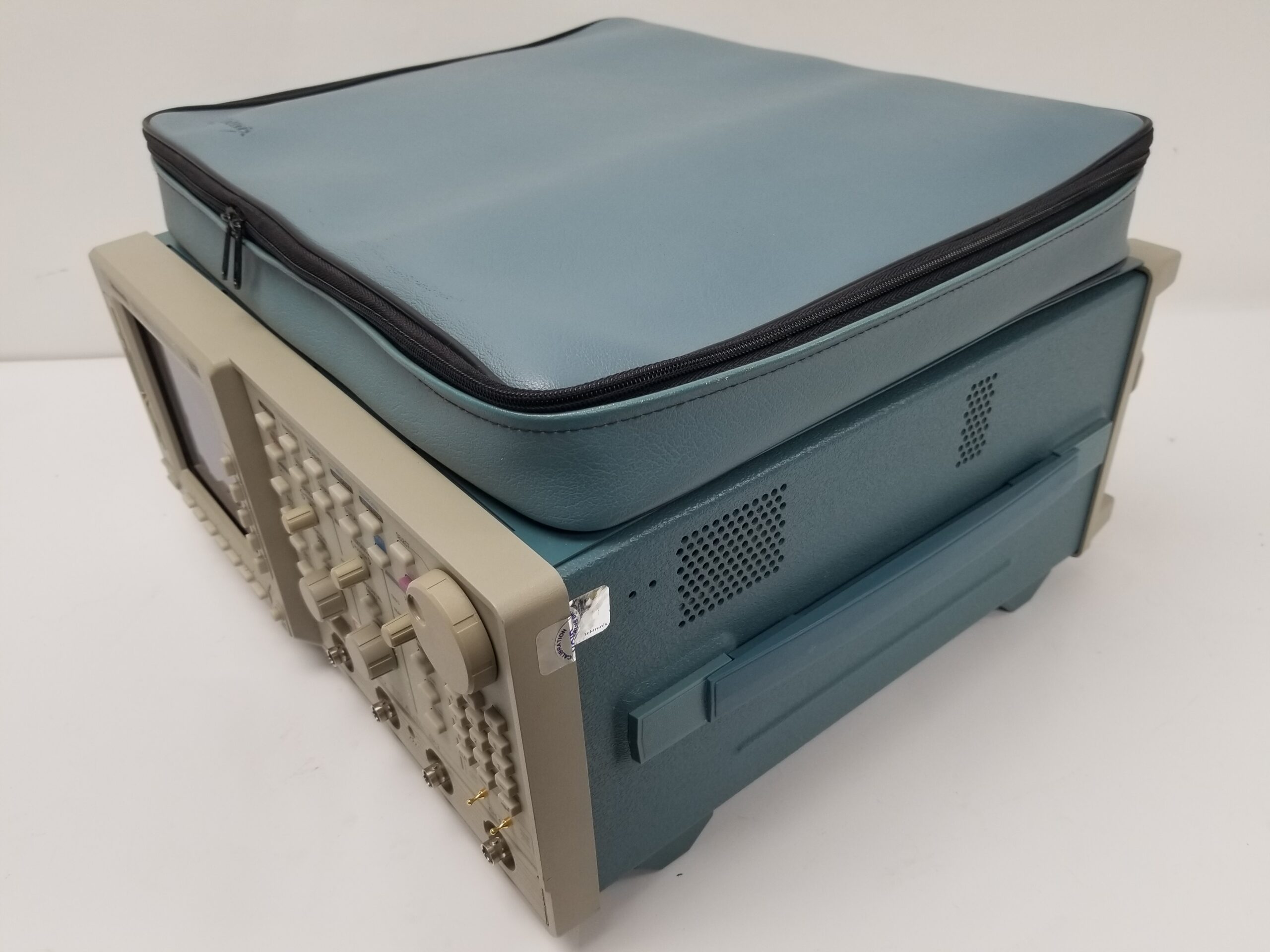 Tektronix TDX 784D Four Channel Digital Phosphor Oscilloscope