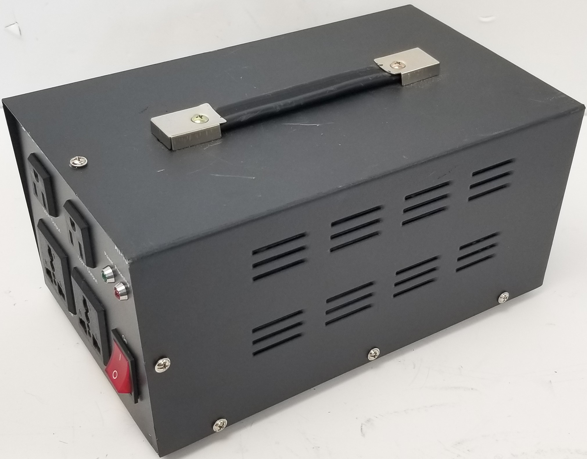 Seyas AT-1000 Automatic Voltage Converter 120/230 V.A.C. IN/OUT