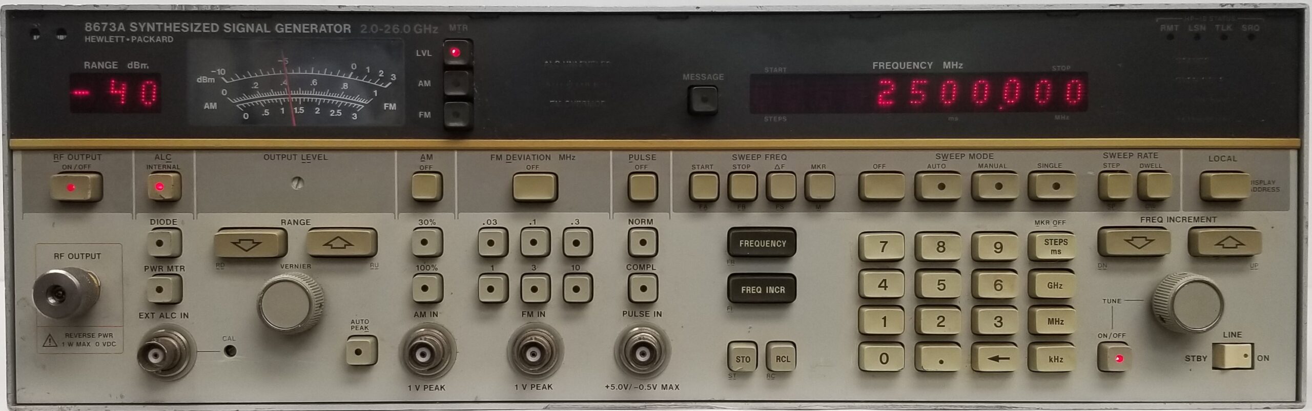 Hewlett Packard 8673A Synthesized Signal Generator 2-26GHz