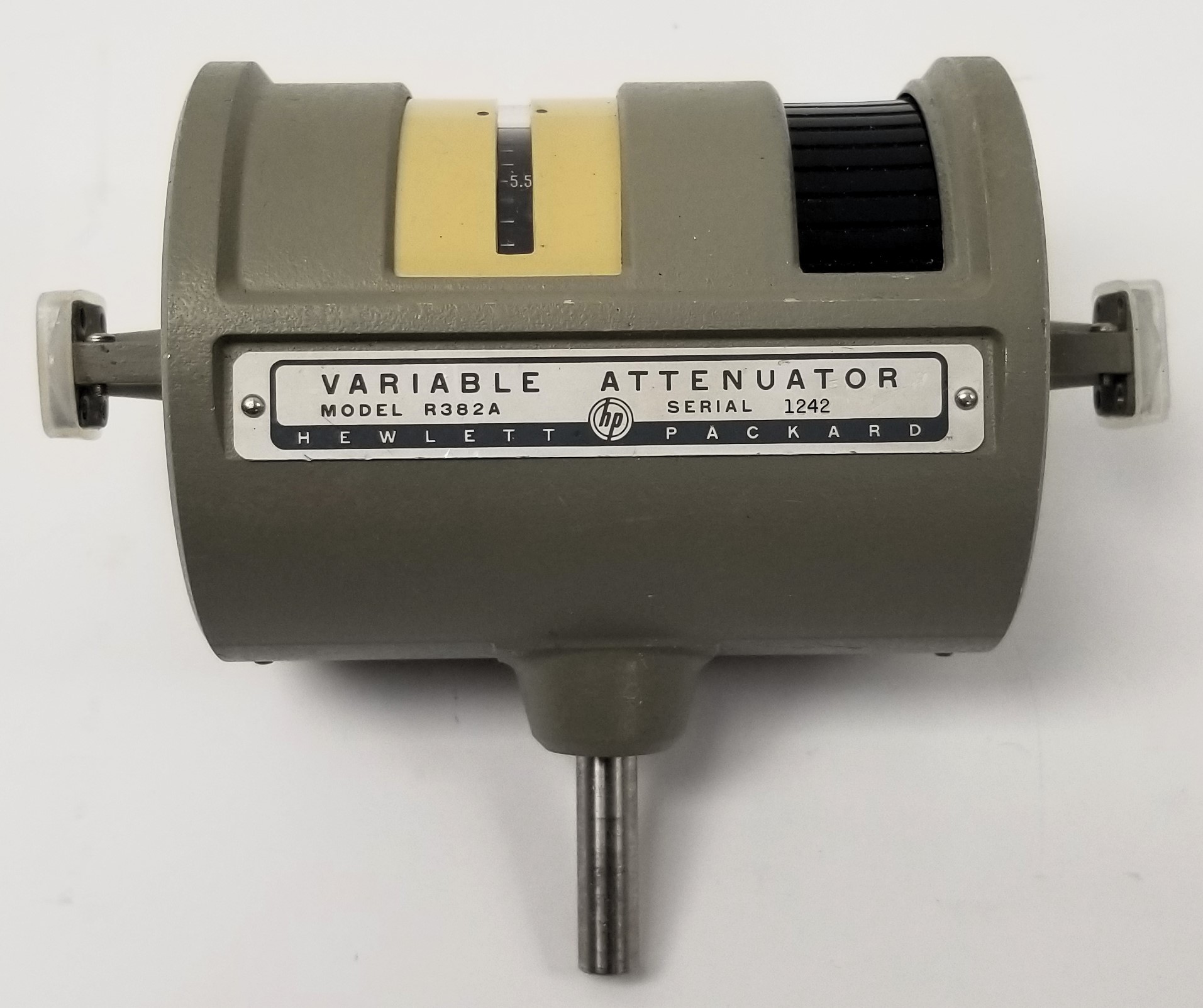 Hewlett Packard R382A Variable Attenuator WR28 26.5-40GHz 0-50dB