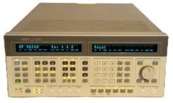Hewlett Packard 8664A Synthesized Signal Generator 100KHz-3GHz OPT 003