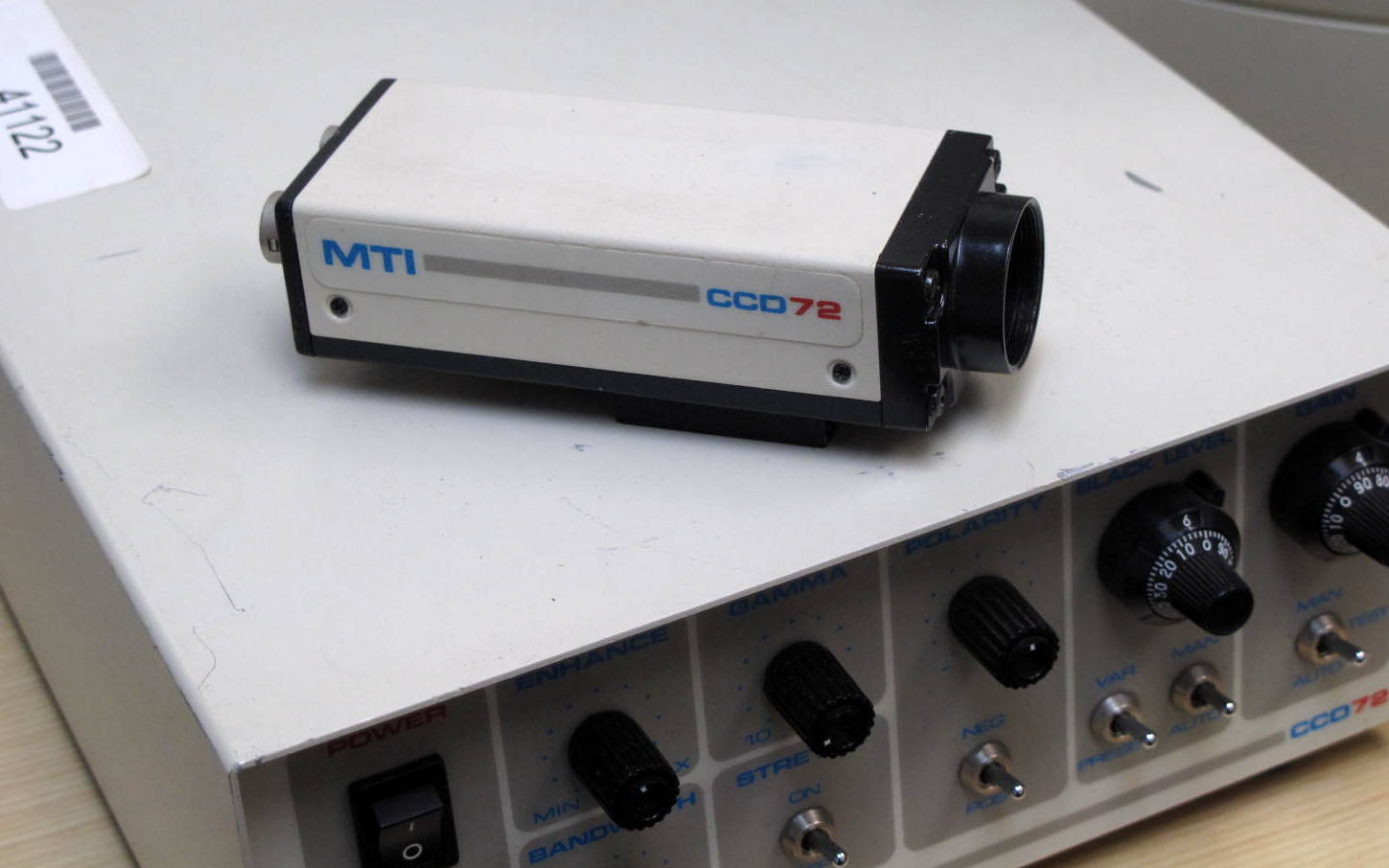 Dage-MTI CCD-72 Camera Control Unit and Camera - Image 4