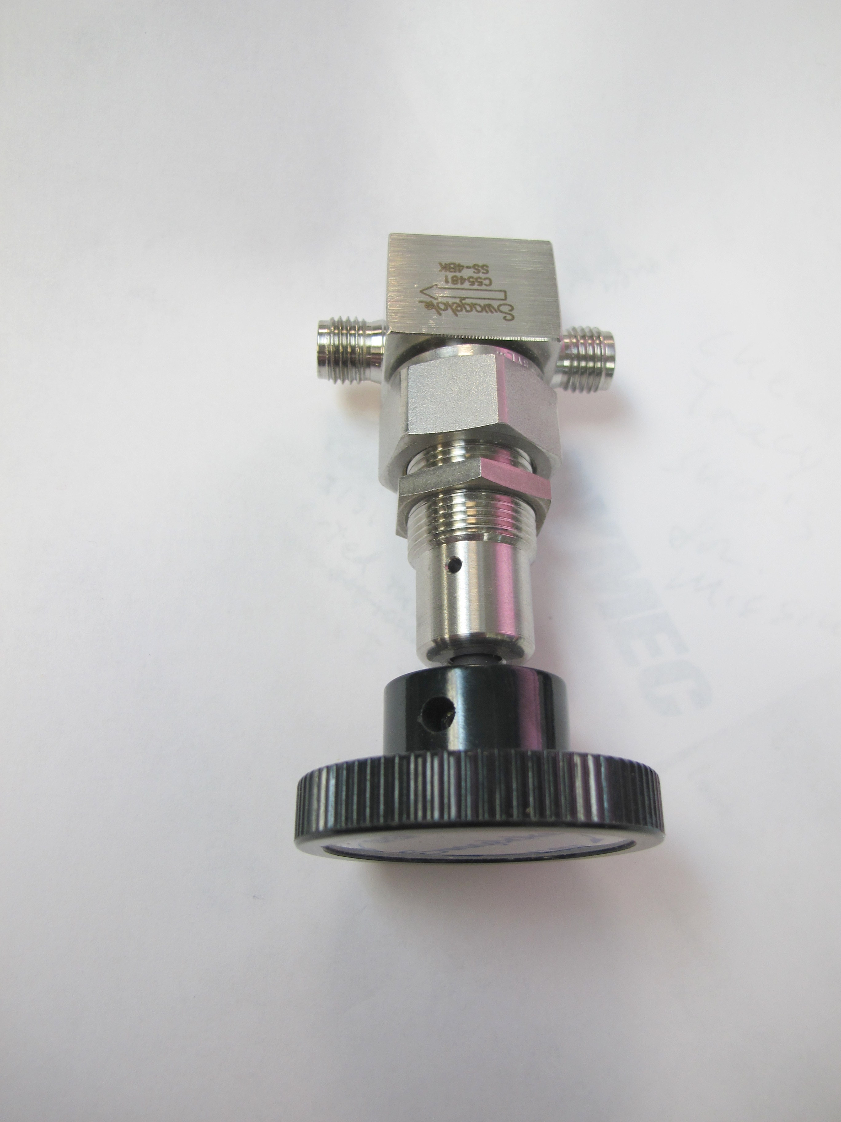 Swagelok Valve SS 4BK male Vacuum Valves BMI Surplus