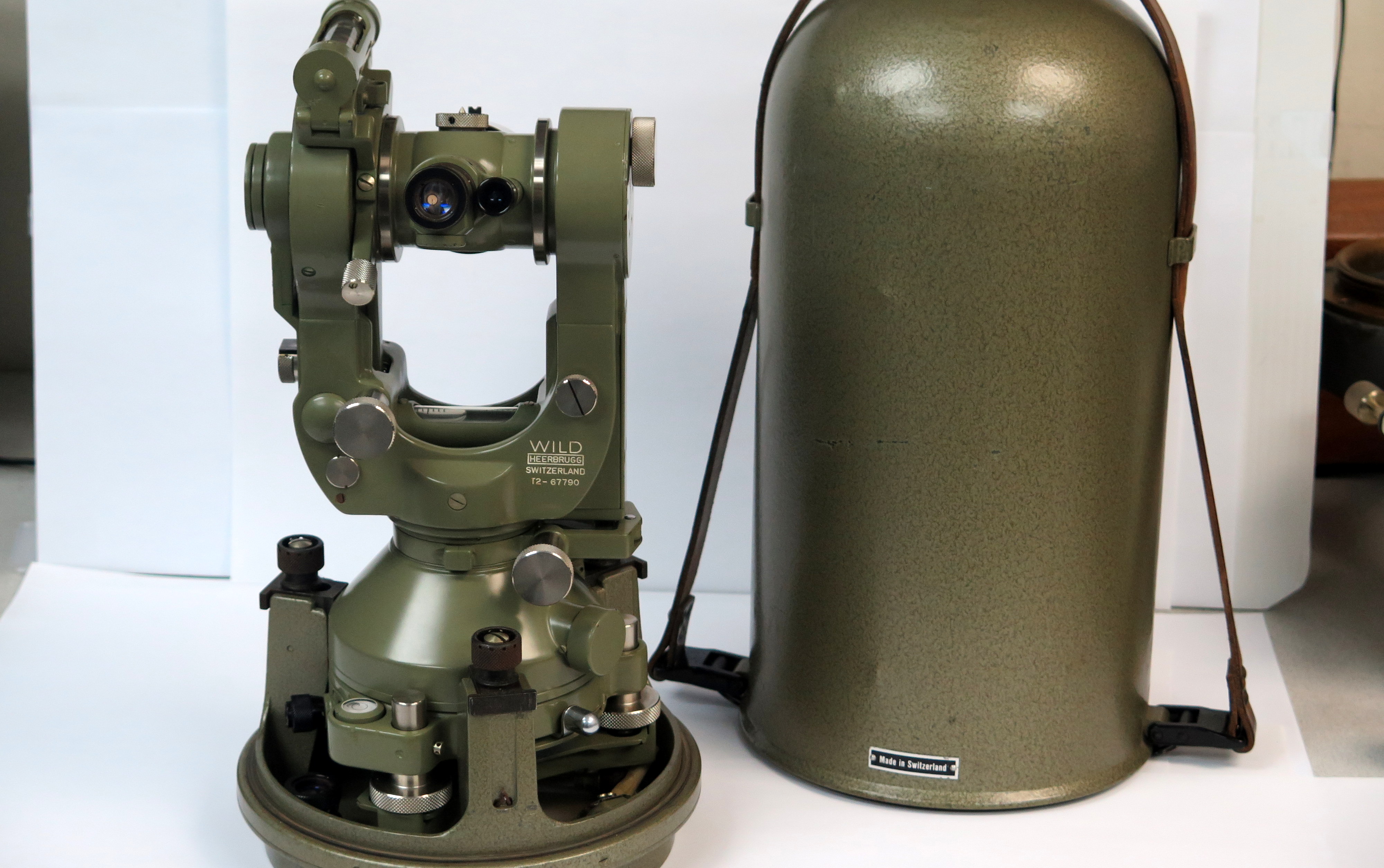 WILD ウィルド HEERBRUGG SWITZERLAND T16-172142 その1 1円スタート！WILD ウィルド HEERBRUGG SWITZERLAND T2-150499