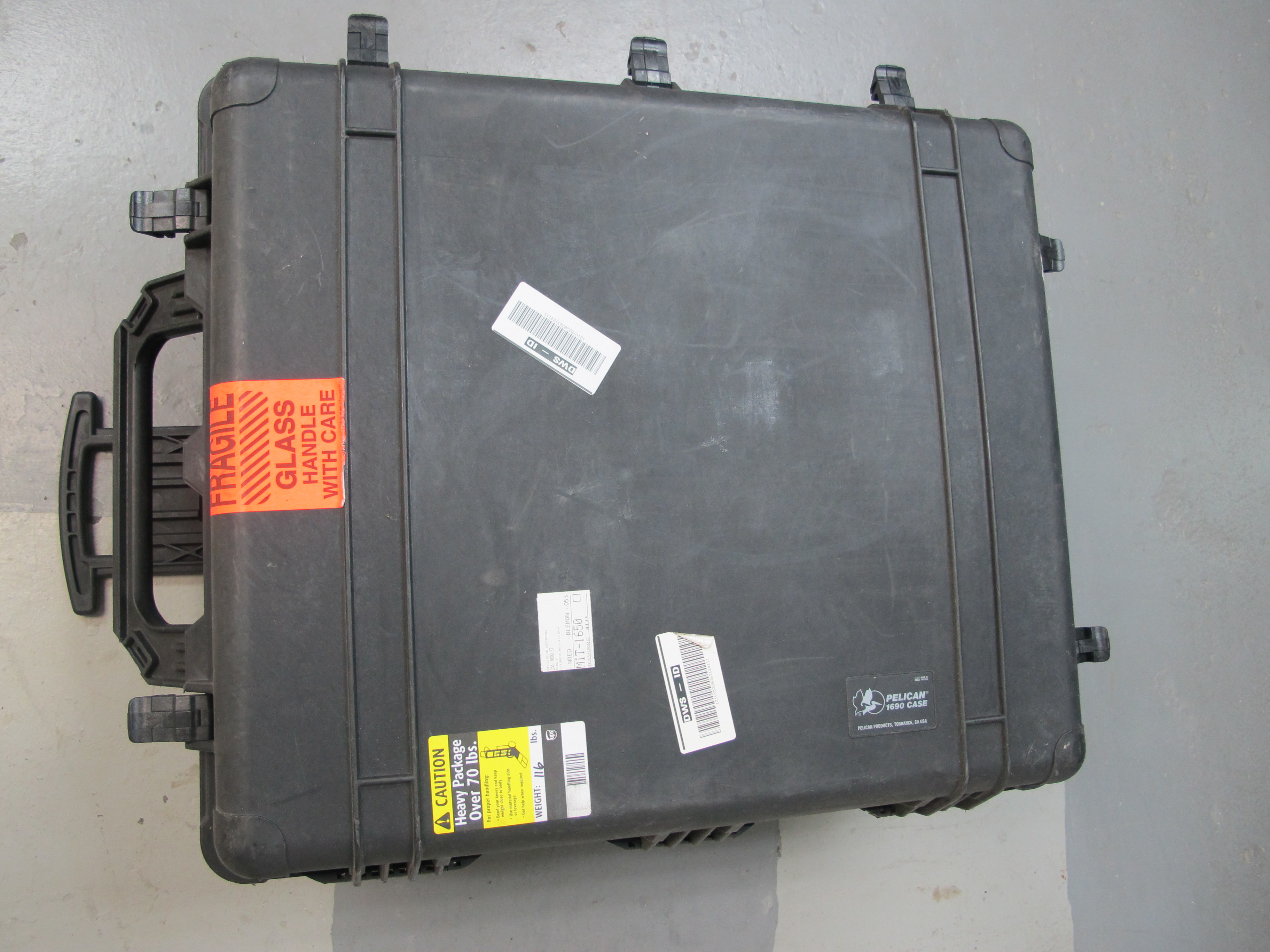 Pelican 1690 Transport Case Black with Foam - Image 3