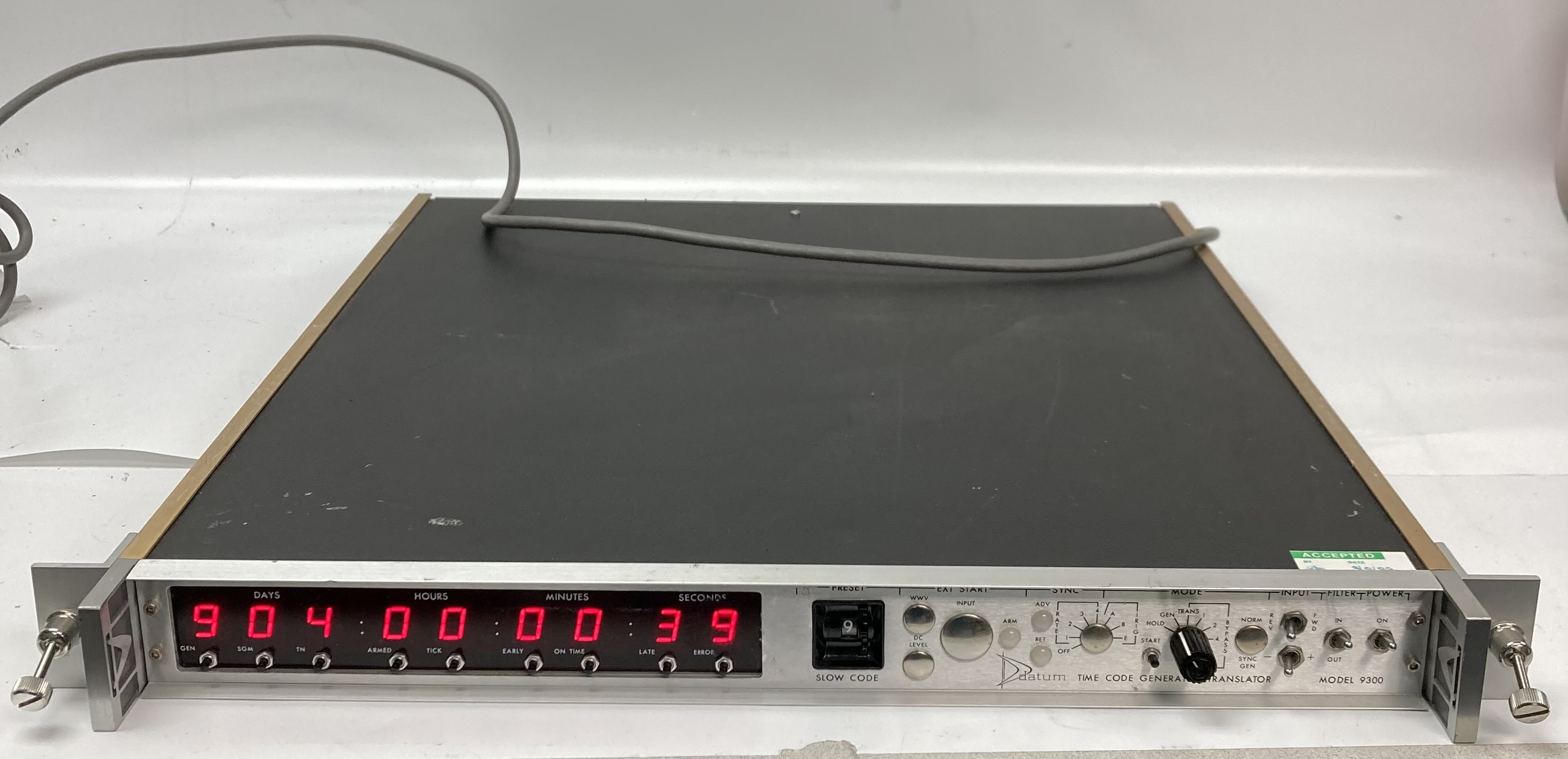 Datum 9300 Time Code Generator/Translator ComputerOffice Equipment