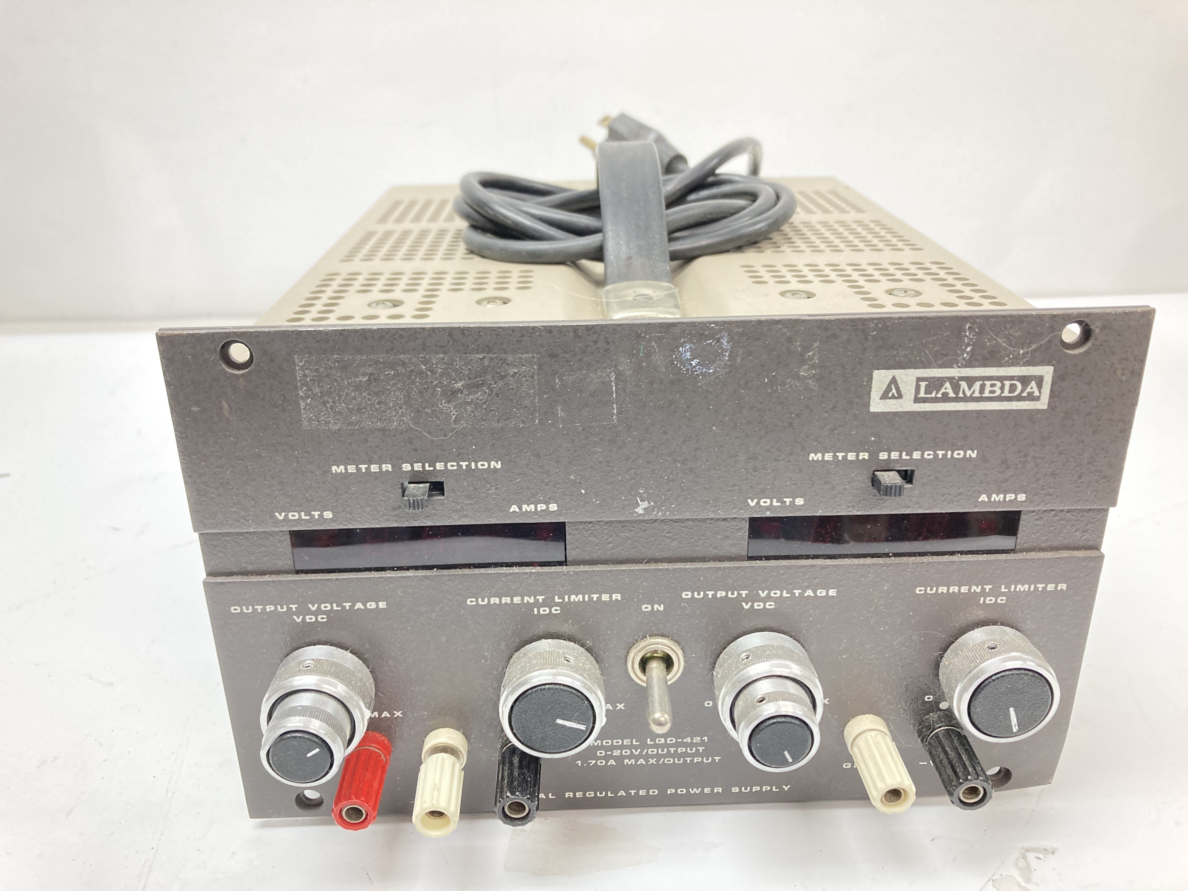Lambda LQD421 Dual Regulated Power Supply Power Supplies, Test