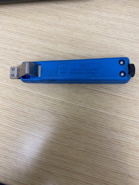Ideal 45-128 3/4 in OD Swivel Blade Cable Stripper