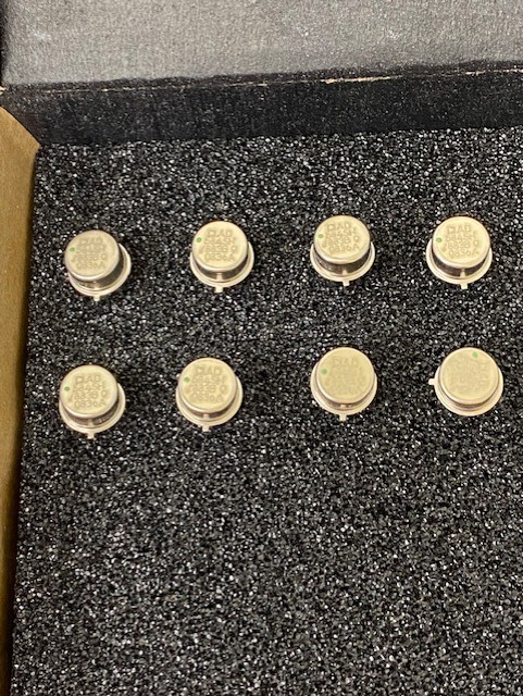 Analog Devices AD584SH/883B Precision Voltage Reference IC - LOT OF 8