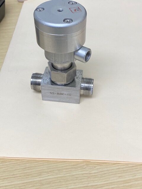 Nupro SS-8BK-1C Stainless Steel Bellows Sealed Valve