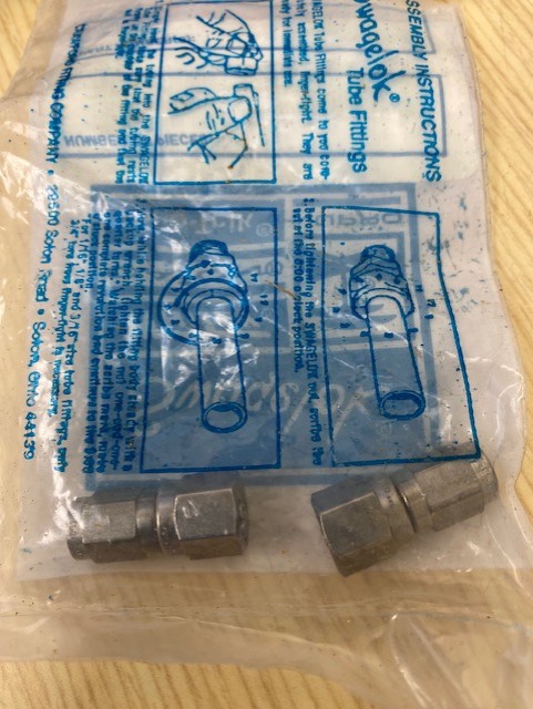 Swagelok SS-200-A-4ANF Female Tube Adapter - LOT OF 2