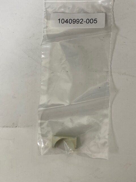 Strain Relief for D-Sub Connector 1040992-005 - LOT OF 4
