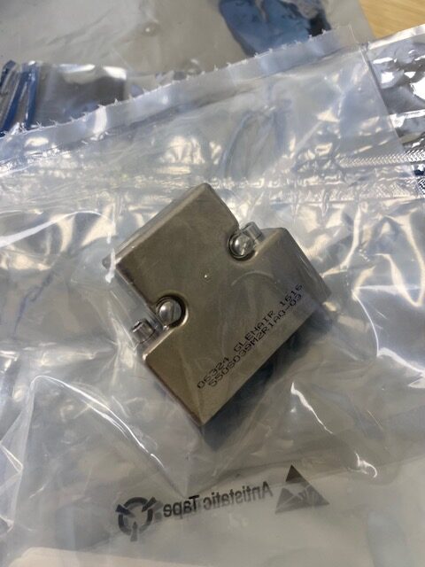 Glenair 550S039M2R1A0-03 D-Sub Backshell