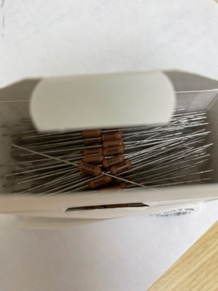 Vishay RLR20C1500GSB14 Resistors  - LOT OF 100