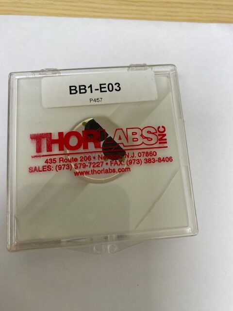 Thorlabs BB1‑E03 Broadband Dielectric Mirror