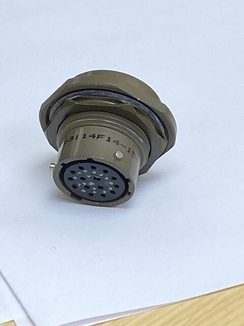 Amphenol MS3114F14-15S MIL Spec Connector - Image 2