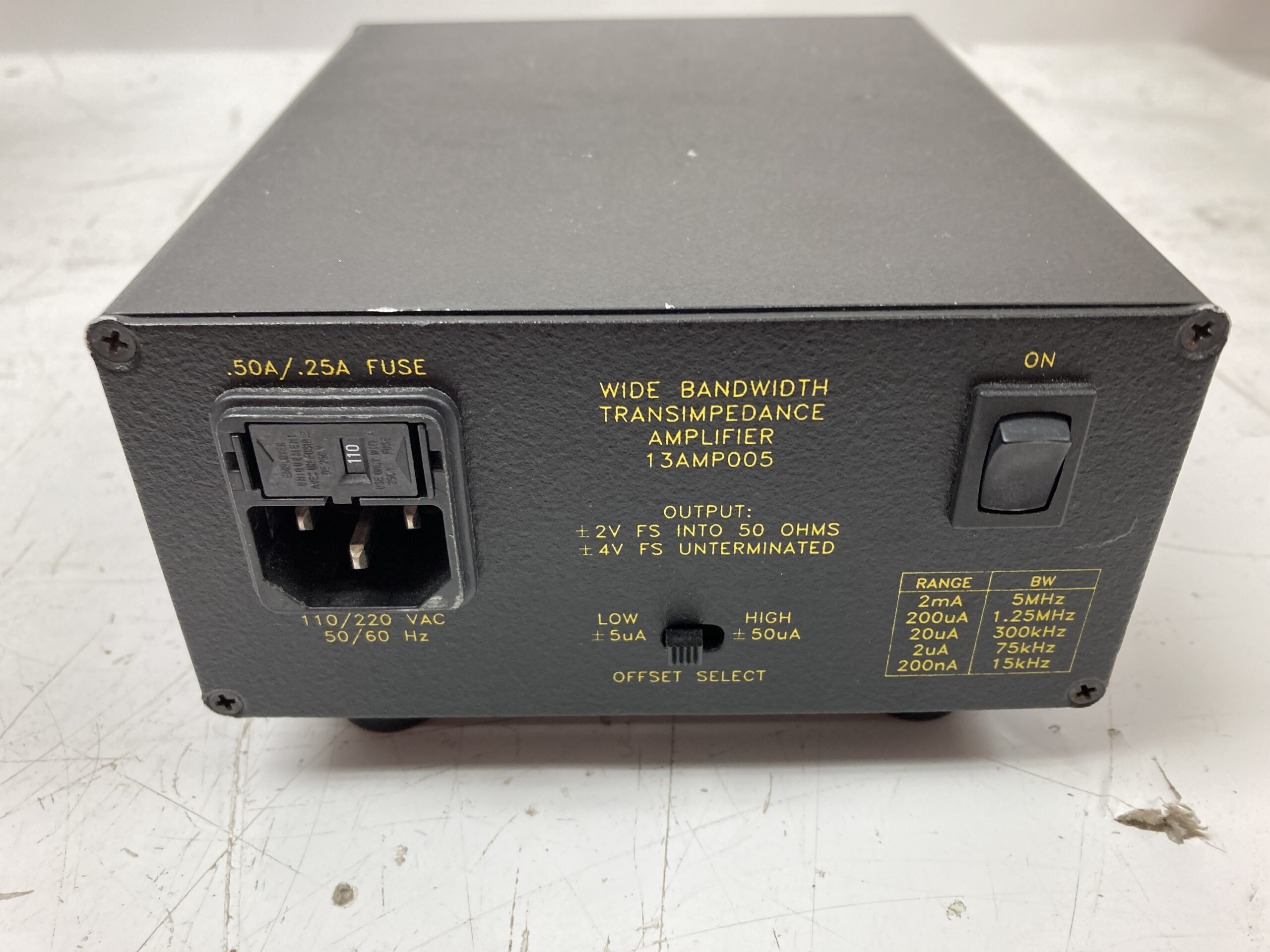Melles Griot Wide Bandwidth Amplifier - Image 2