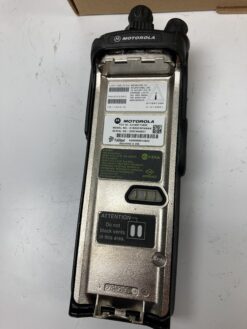 Motorola XTS 5000R P25 UHF Portable 2-Way Radio; H18QDF9PW6AN
