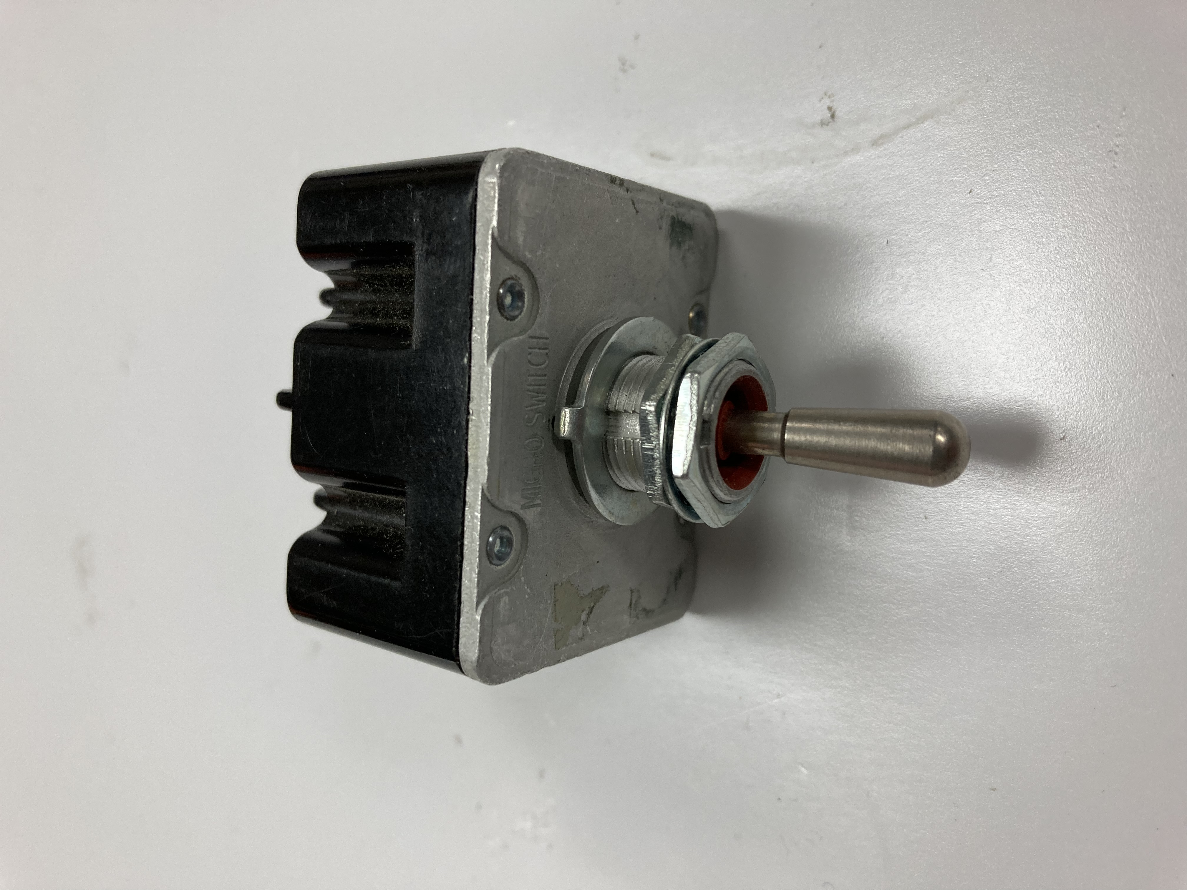 Pod mini Micro Switch 91929 Momentary Switch - Electronic Assembly