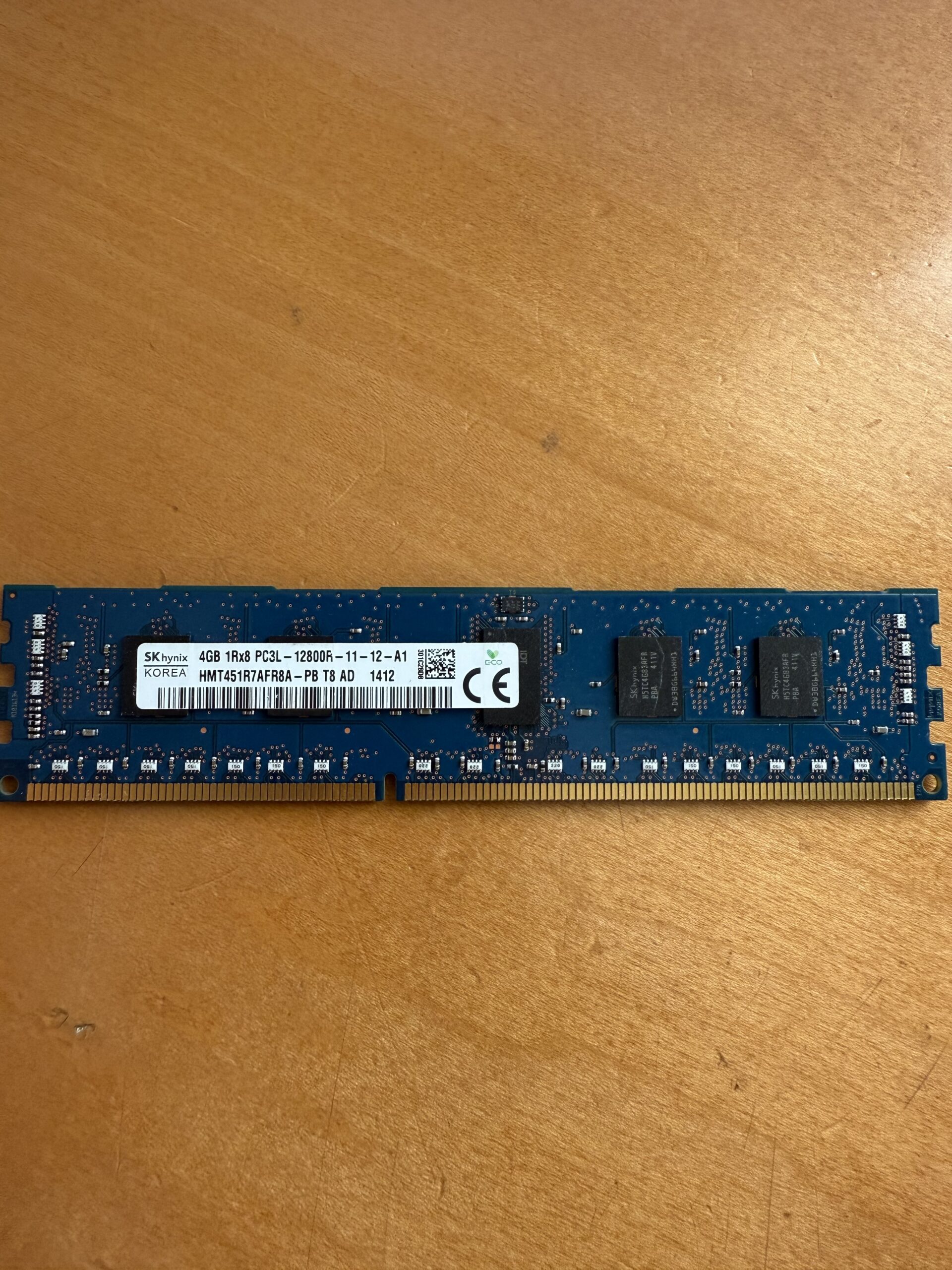 Hynix HMT451R7AFR8A-PBT8AD 4GB