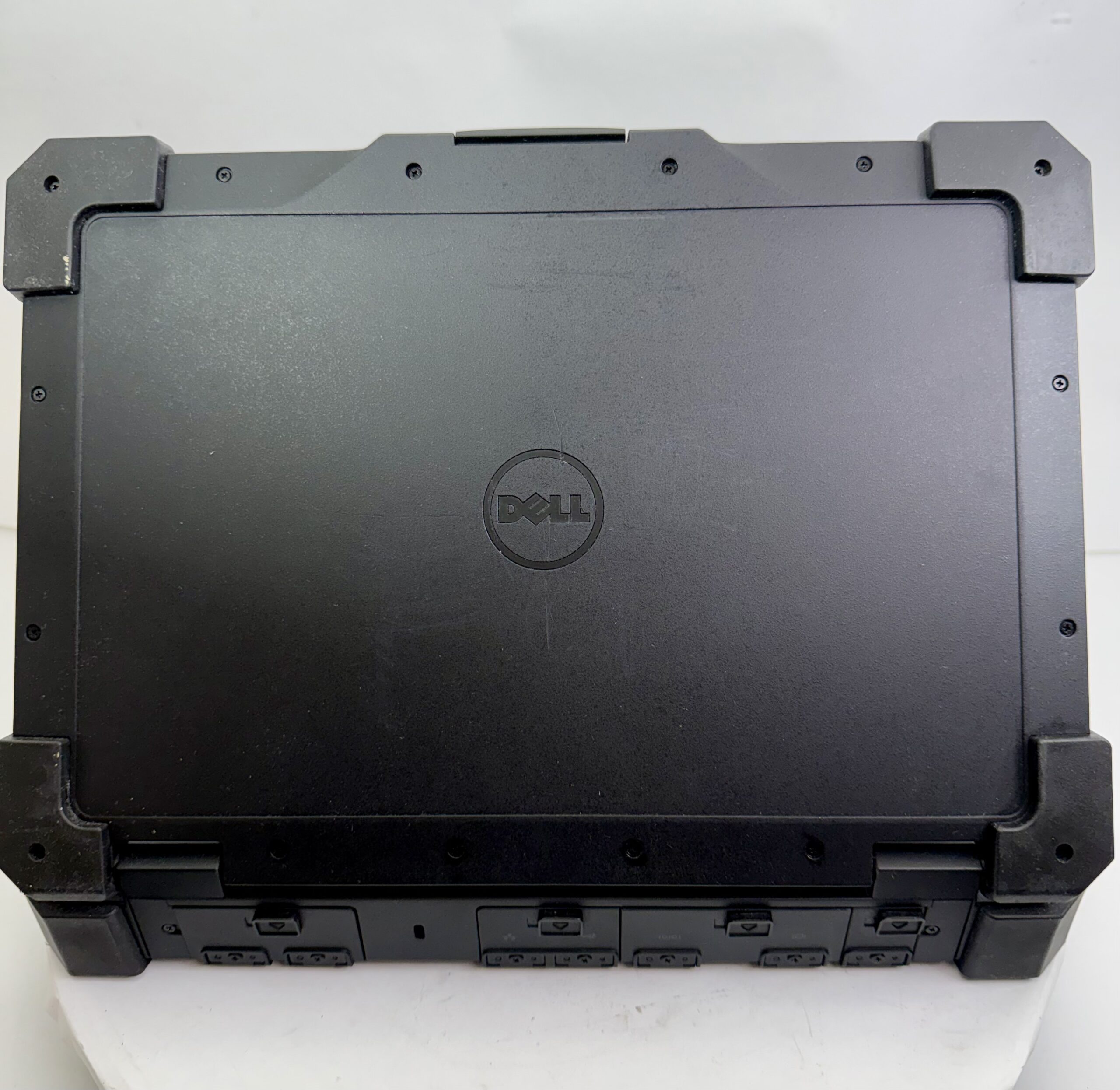 Dell Latitude 14 Rugged Extreme 7414 laptop