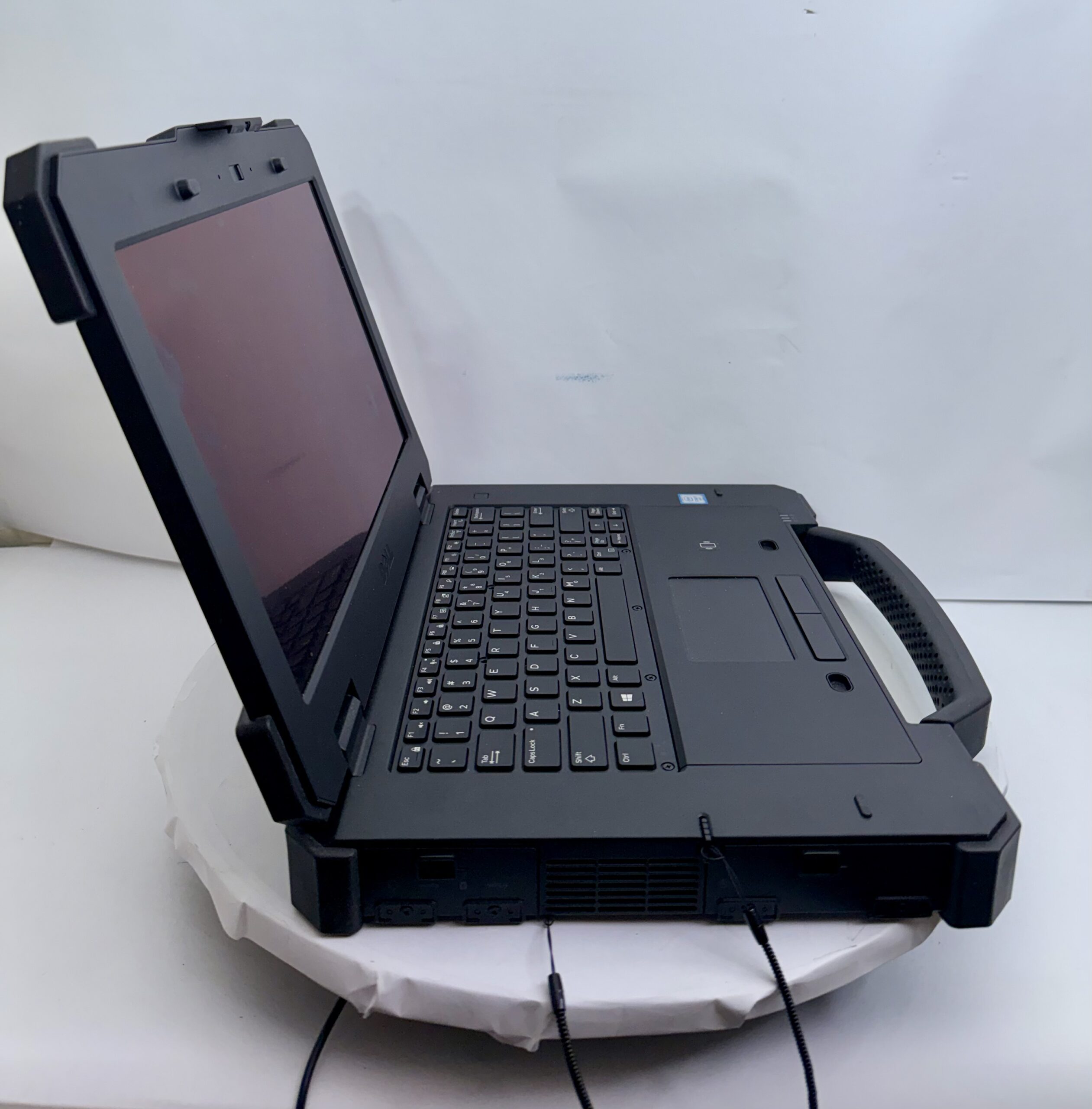 Dell Latitude 14 Rugged Extreme 7414 laptop - Image 6