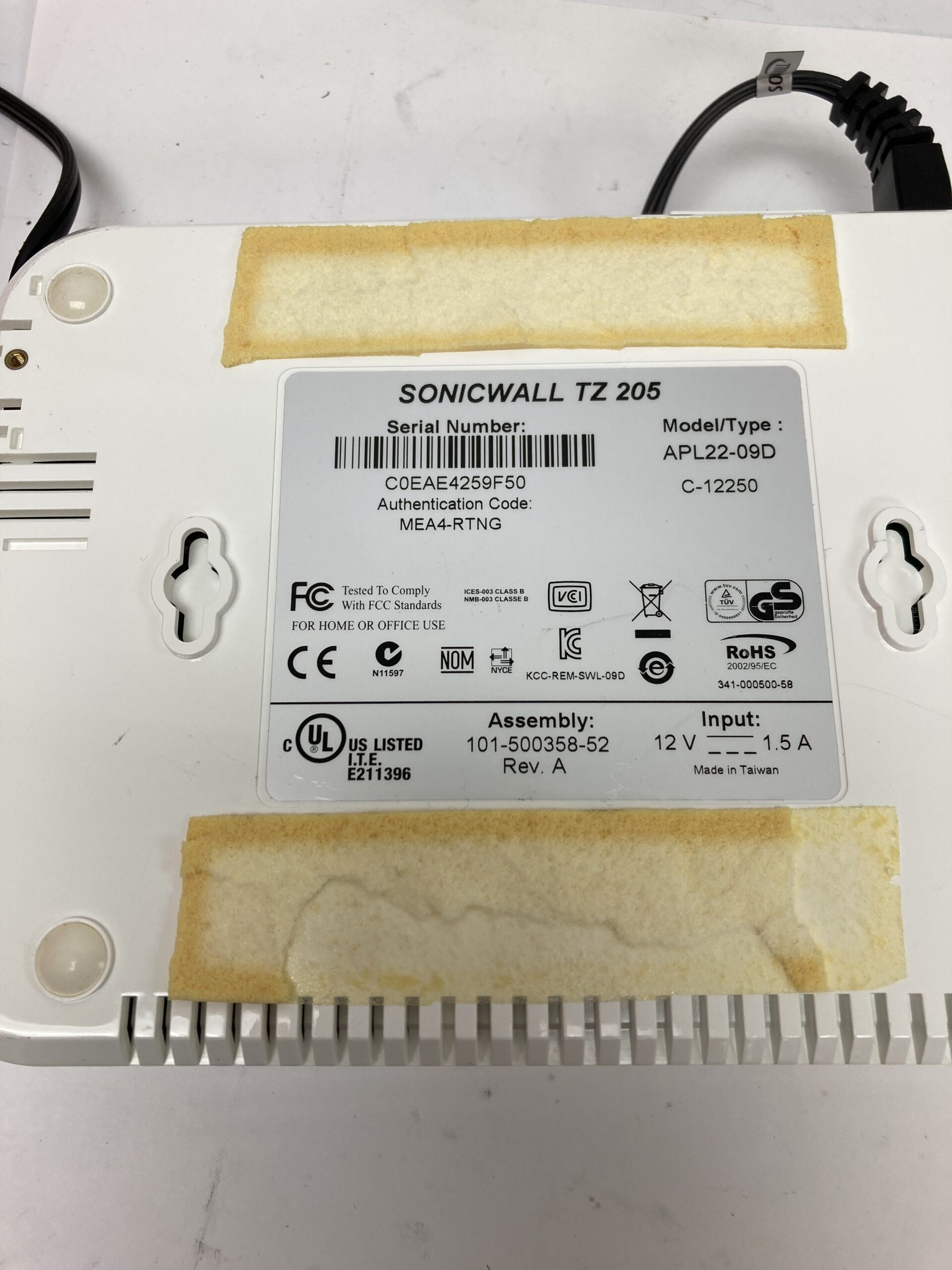 SONICWALL TZ 205 APL22-09D 5-PORT WIRED GIGABIT ETHERNET SECURITY APPLIANCE - Image 2