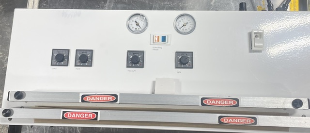 Accu-Seal 35-23G Tabletop Vacuum Sealer - Commercial Packaging - Image 3