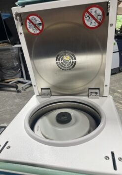 Hettich Mikro 22 Centrifuge - 18,000 RPM, 24x1.5ml, 21,000 RCF - Image 3