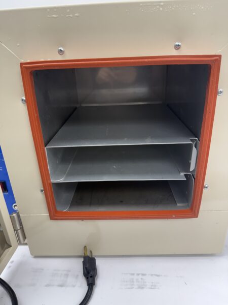 VWR International 1410 Safety Vacuum Oven - Image 4