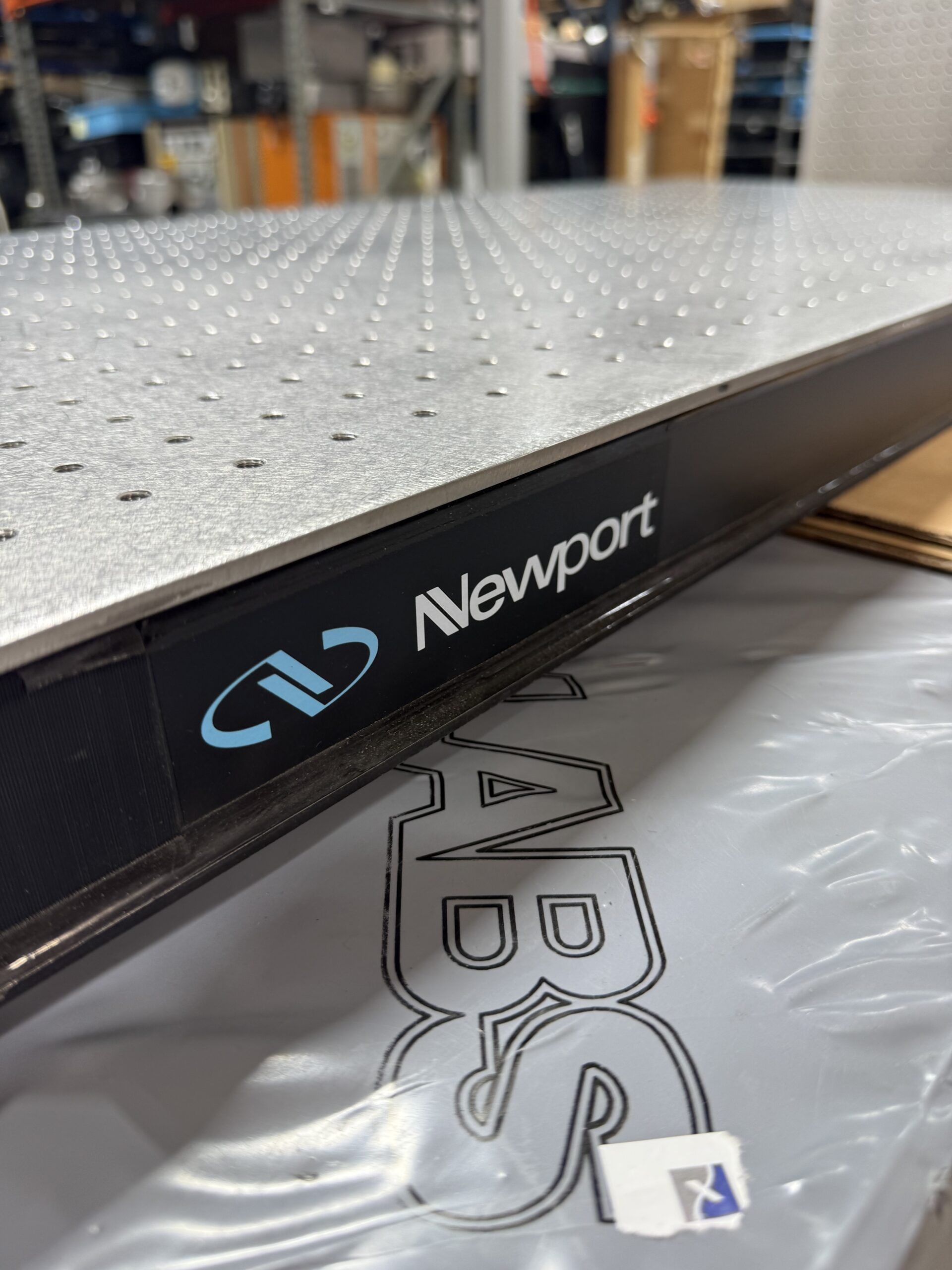 Newport Optical Table – 2' x 4' x 2.5
