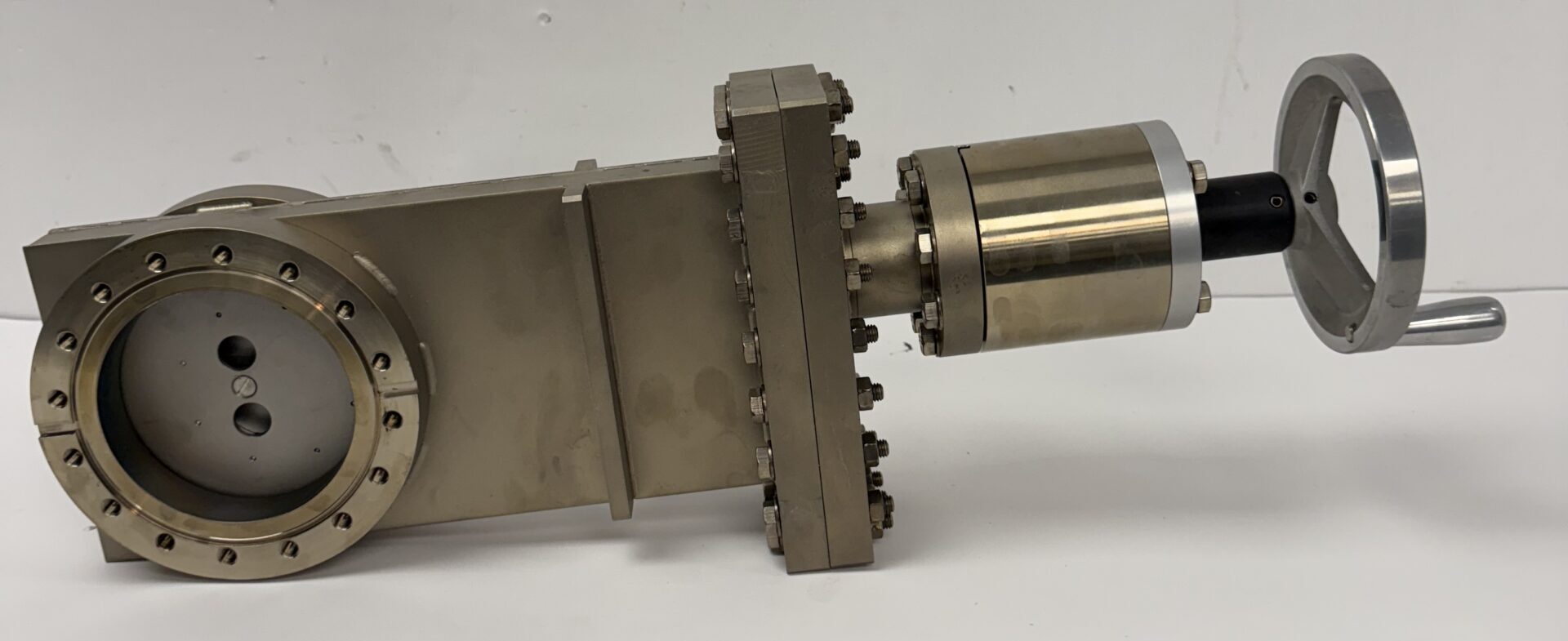 VAT 4-Inch Vacuum Gate Valve