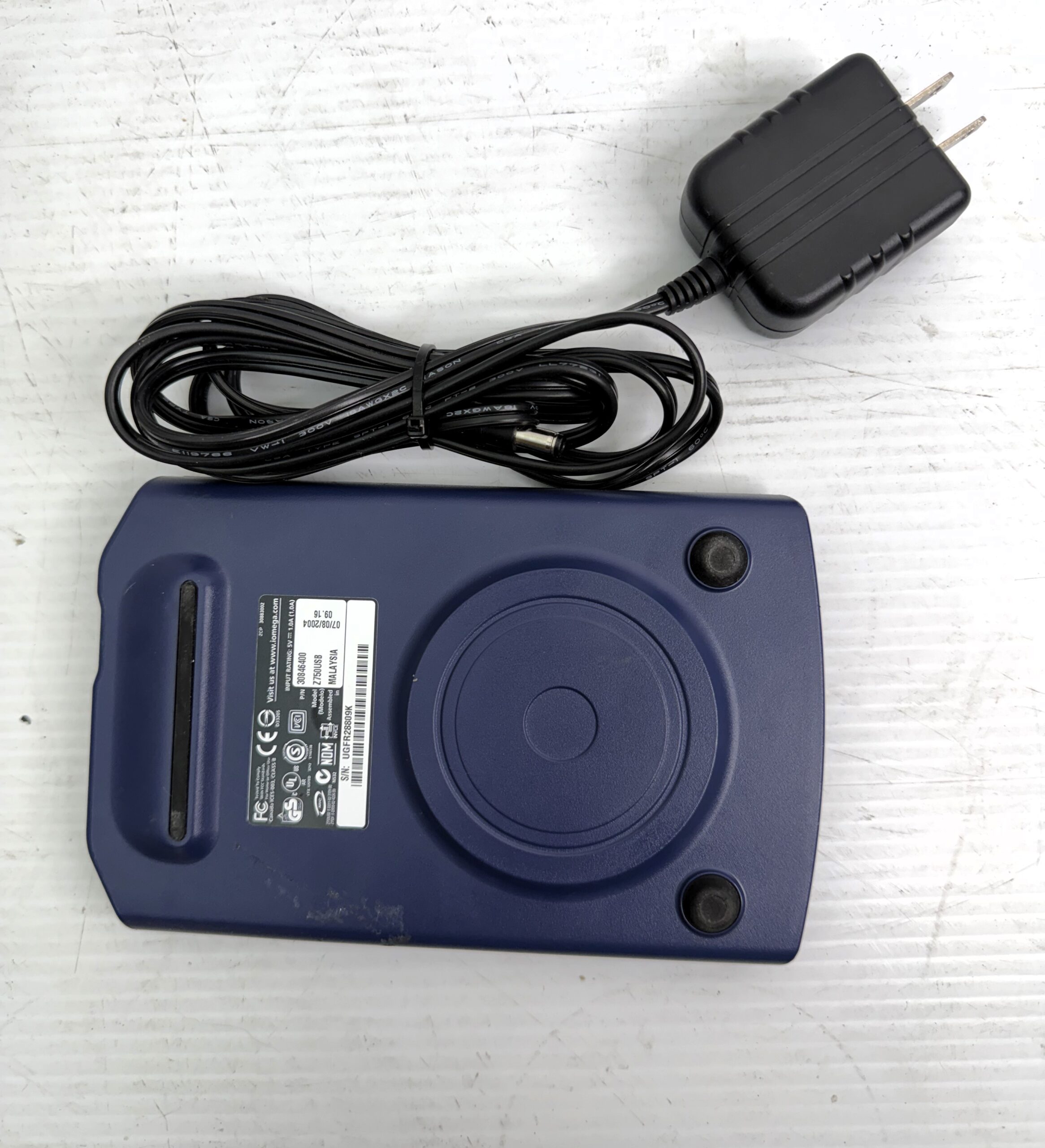 Iomega Zip 750MB USB 2.0 External Drive Z750USB with Power Adapter - Image 2
