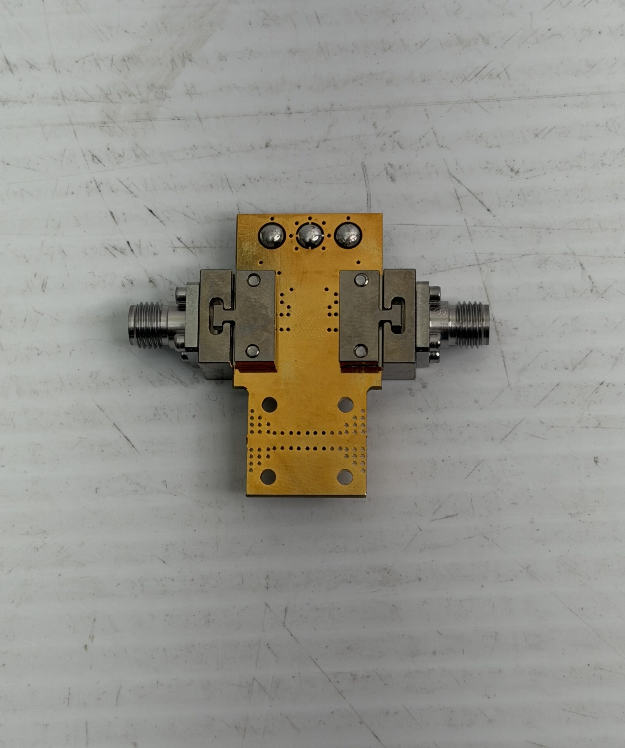 Analog Devices EV1HMC712ALP3CE HMC712 RF Attenuator Evaluation Board - Image 2