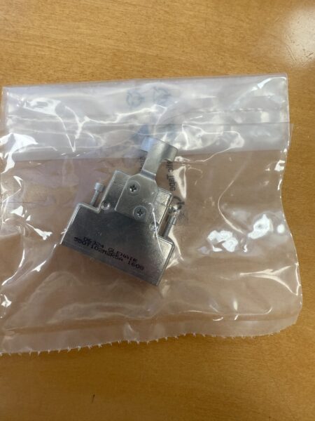 Glenair 550T102M2R5A filtered connector - LOT OF 6