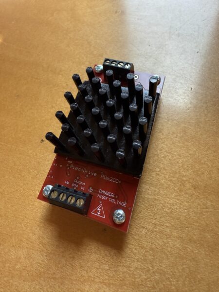 PDm200 miniature piezo driver