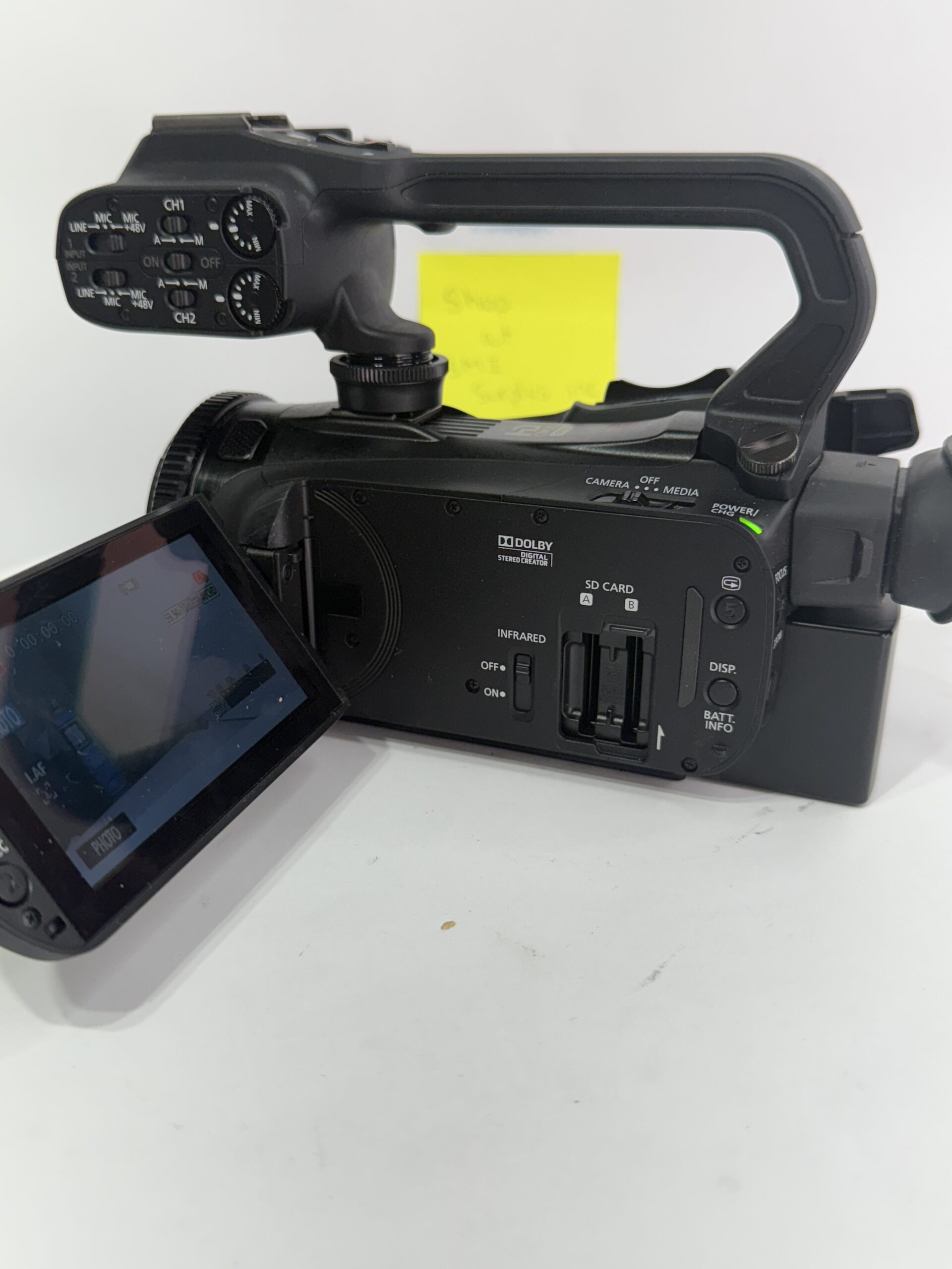 Canon XA20 HD Camcorder - Like New, Tested & Working