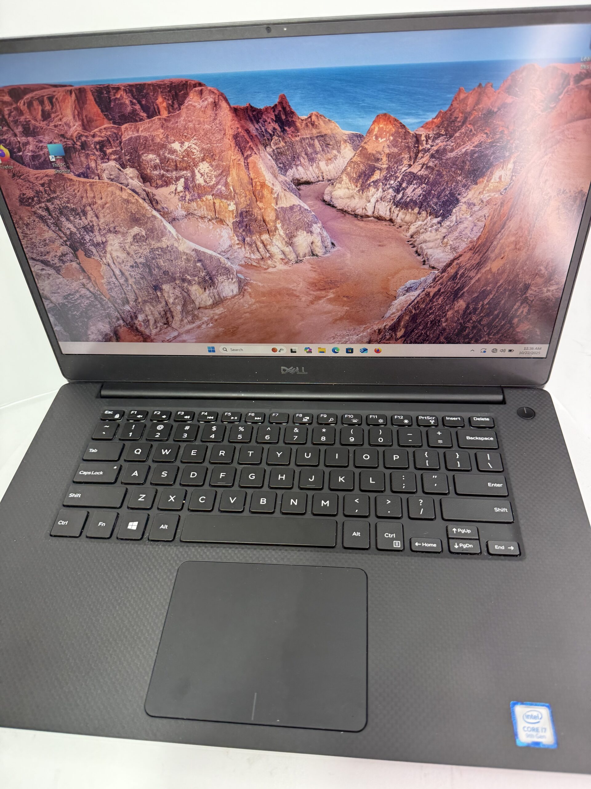 Dell Precision 5540 Laptop - i7, 32GB RAM, 1TB SSD (Tested) Dell Precision 5540 Laptop - i7, 32GB RAM, 1TB SSD (Tested)